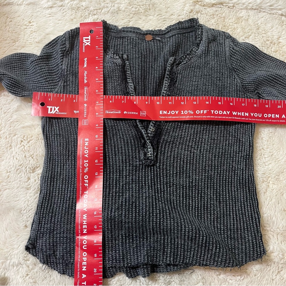 Women's Gray Ribbed Top - Picture 5 of 6